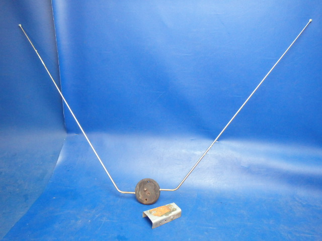 V-Pole Cessna - Omni Antenna w/ Block